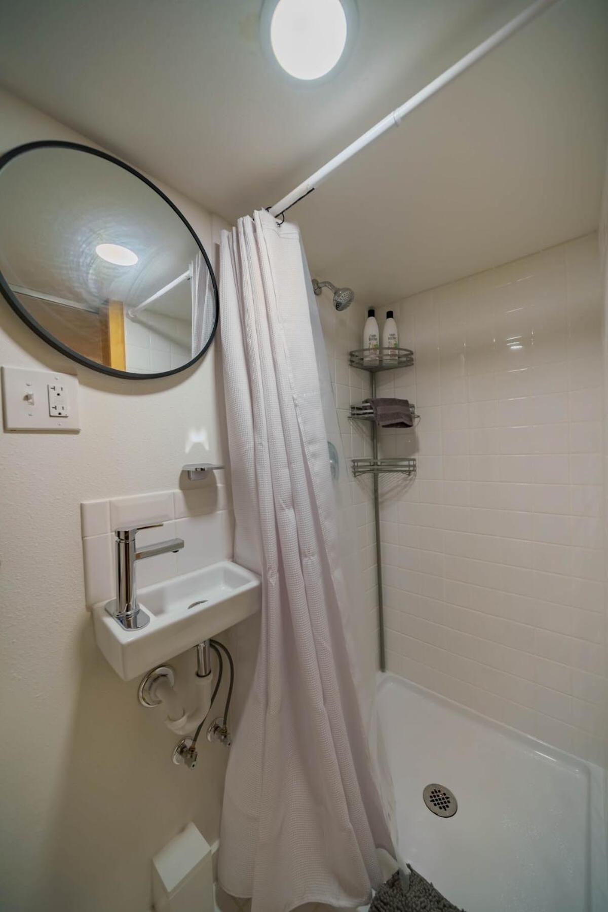 #Stayinmydistrict Overlook Backyard Tiny Suite Portland Bagian luar foto